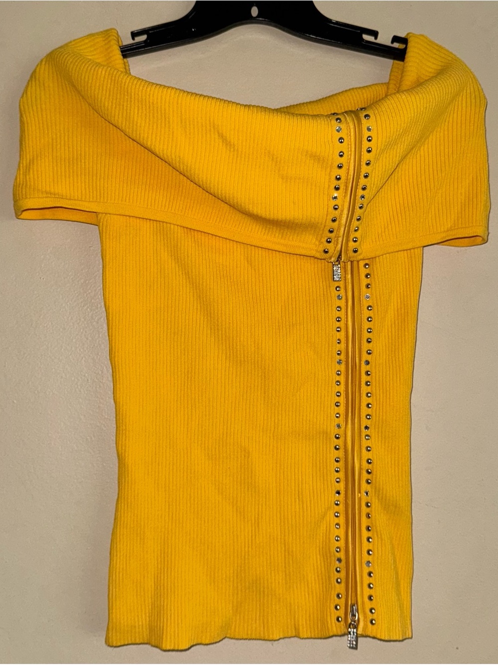 Vintage Caché Mustard Yellow Knit Off Shoulder Studded Zipper Blouse Top Size S